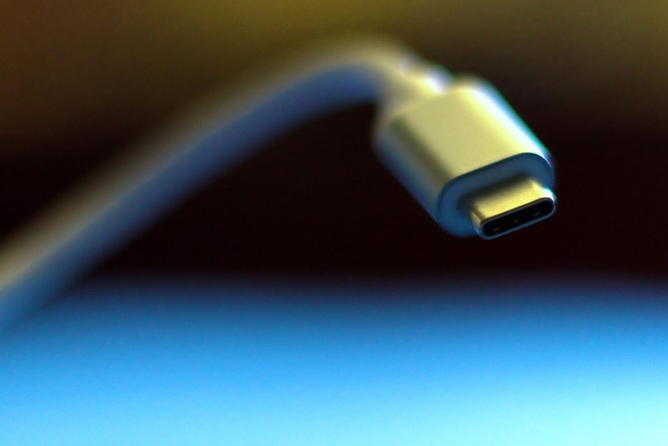 usb-kabel: wer billigt kauft, kauft zweimal